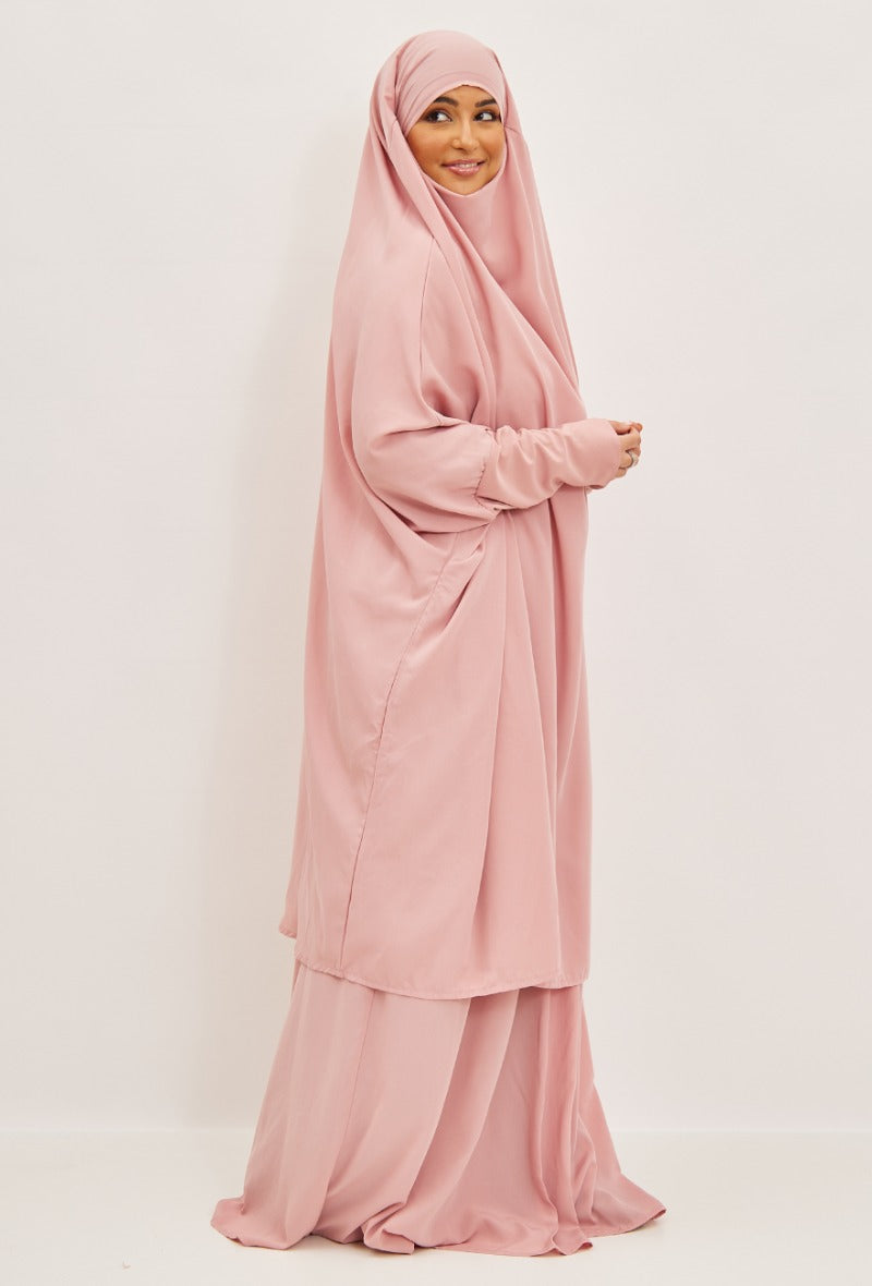 Khimar met Rok Roze